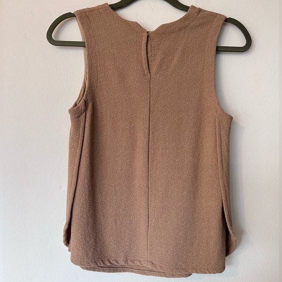 ALC Tan Sleeveless Textured Woven Crepe Top Open Sides Medium - Picture 2 of 5